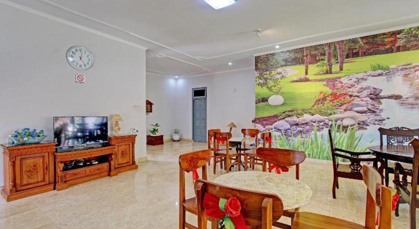 Oyo 92686 Lanaya Syariah Hotel